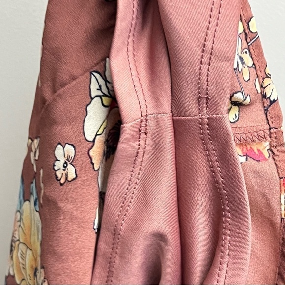 Active USA Mauve Floral Off the Shoulder Cinched Waist Romper Medium - Picture 8 of 10